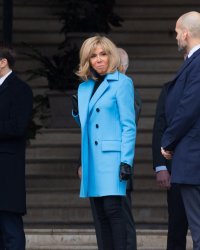 Brigitte Macron se confie sur ses vacances à Bormes-les-Mimosas