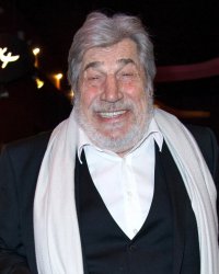 Jean-Pierre Castaldi "viré comme un malfrat" de Fort Boyard : il se confie