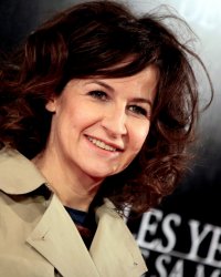 Valérie Lemercier pointe du doigt la chirurgie esthétique
