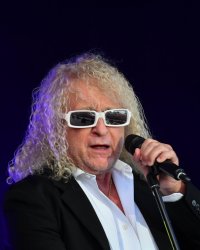 Les lunettes de Michel Polnareff retrouvées dans le Jura