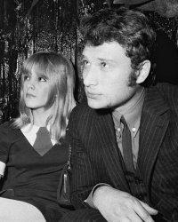 Sylvie Vartan sur Johnny Hallyday : "C'était quelqu'un de seul"