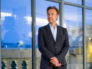 Stéphane Bern quitte Paris et sa "saleté" : "Je n'en peux plus"
