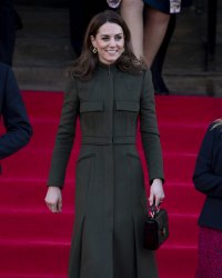 Kate Middleton porte une jupe léopard pour la première fois... à 11 euros !