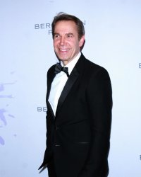 Jeff Koons : 10 choses à savoir sur cet artiste polémique