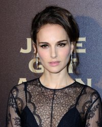 Natalie Portman et Lily-Rose Depp se déclarent "leur flamme"