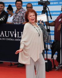 Régine, très proche de Johnny Hallyday : "Il était comme mon fils"