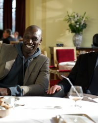 Intouchables : une scène coupée évoquant Sarkozy dévoilée par Omar Sy