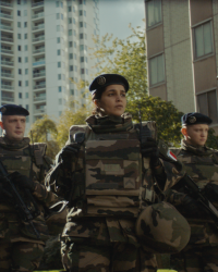 La Troisième guerre : Leïla Bekhti en soldat de l'opération Sentinelle