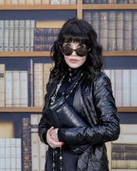 Isabelle Adjani met fin à la rumeur de guerre entre elle et Isabelle Huppert