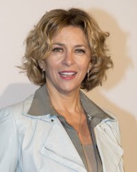 Corinne Touzet dévoile qui aurait pu incarner Une femme d'honneur