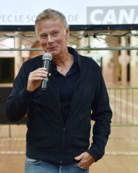 Franck Dubosc : Rumba Therapy ne doit "absolument pas" sentir la Covid
