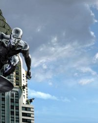Laurence Fishburne sera-t-il le Surfer d'argent du MCU ?
