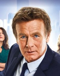 Alain Delon, Cyril Lignac, Nikos... Ils sont tous dans Toute ressemblance
