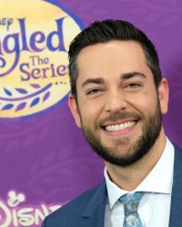 Shazam : Zachary Levi recruté pour jouer le super-héros