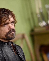 Disney répond aux déclarations de Peter Dinklage sur le remake de Blanche-Neige