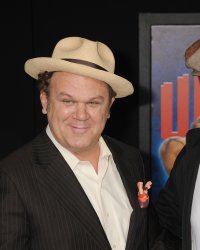 Will Ferrell et John C. Reilly en Holmes et Watson dans une comédie