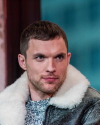 Hellboy : accusé de whitewashing, Ed Skrein quitte le reboot
