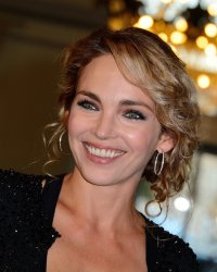 Claire Keim se souvient avec affection de Mireille Darc