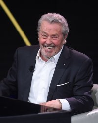 Alain Delon est devenu acteur "pour et à cause des femmes"