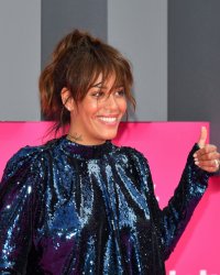 Validé : Amel Bent au casting de la saison 2 de la série de Franck Gastambide