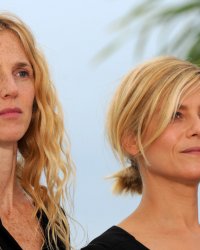 Les Cyclades : Marina Foïs et Sandrine Kiberlain sur les traces du Grand Bleu