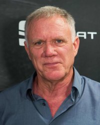 Joe Johnston veut prendre sa retraite après le reboot de Narnia