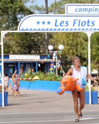 Fabien Onteniente évoque Camping 4 : "On en parle avec Franck"