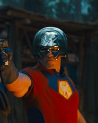 Peacemaker : James Gunn tease une saison 2 avec des caméos du DCEU
