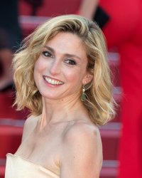 Julie Gayet et François Cluzet chez Nicolas Vanier pour une adaptation de Poly