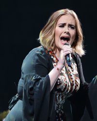 Ces chanteurs qui ont le trac sur scène
