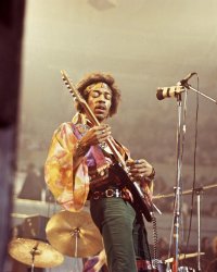 10 guitares héros emblématiques