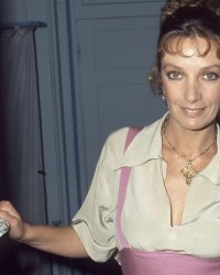 Marie Laforêt : 5 titres qui ont marqué sa carrière