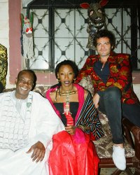 -M- invite Jain, Oxmo Puccino, Amadou & Mariam sur "Lamomali"