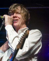 Thurston Moore (ex-Sonic Youth) s'invite au musée du Louvre
