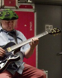 Décès de Peter Green : 3 choses à savoir sur le guitariste de Fleetwood Mac