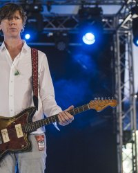 Thruston Moore (Sonic Youth) collabore avec Bernie Sanders sur un single