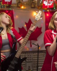 Lily-Rose Depp fait entendre sa voix de chanteuse