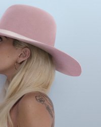 "Joanne", le nouvel album de Lady Gaga sera un hommage à sa tante décédée