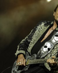 Qui se cache derrière les tubes de Johnny ?