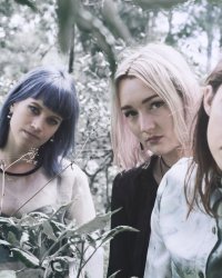 Little May : les Australiennes sortent leur premier album "For The Company"