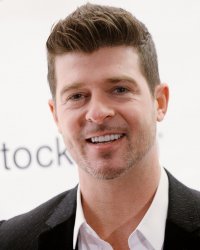 Robin Thicke dévoile le single "Morning Sun"