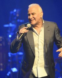 Amir, Kids United, Slimane réunis sur un album hommage à Michel Fugain