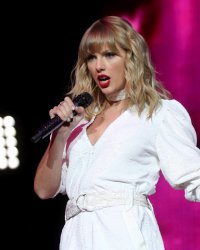Taylor Swift : ce nouvel album très personnel enregistré en confinement