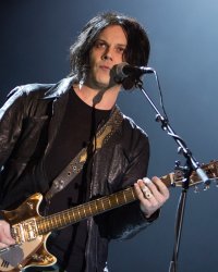 Jack White va être le premier homme à passer un vinyle dans l'espace