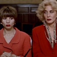 Talons Aiguilles - bande annonce - VF - (1992)
