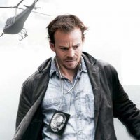 Officer Down - Bande annonce 2 - VO - (2013)