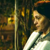 Une Famille heureuse - bande annonce - VOST - (2017)