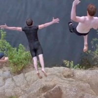 The Kings of Summer - Bande annonce 1 - VO - (2013)