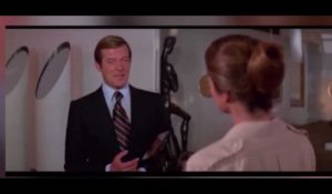 Décès de Roger Moore : Revivez ses scènes cultes dans James Bond (vidéo)