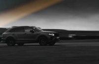 Les ailes Bentley noires, la signature du S Black Edition - Le côté sombre de Bentayga